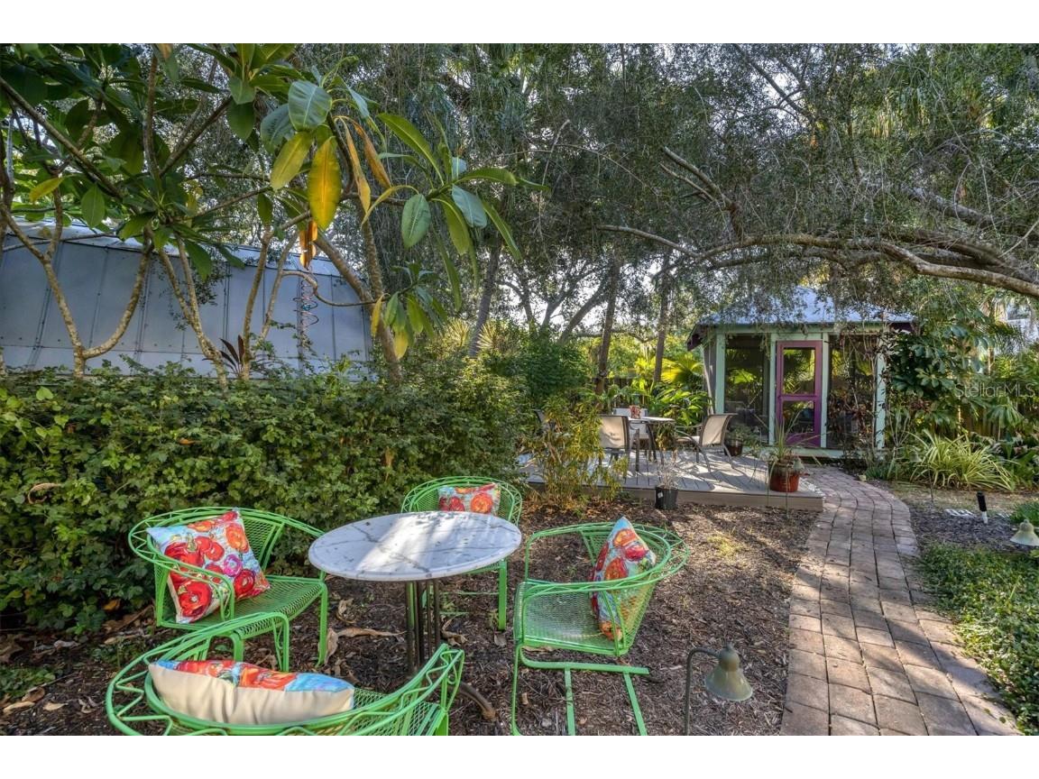 1716 Oak Street Sarasota FL 34236 A4588664 image33