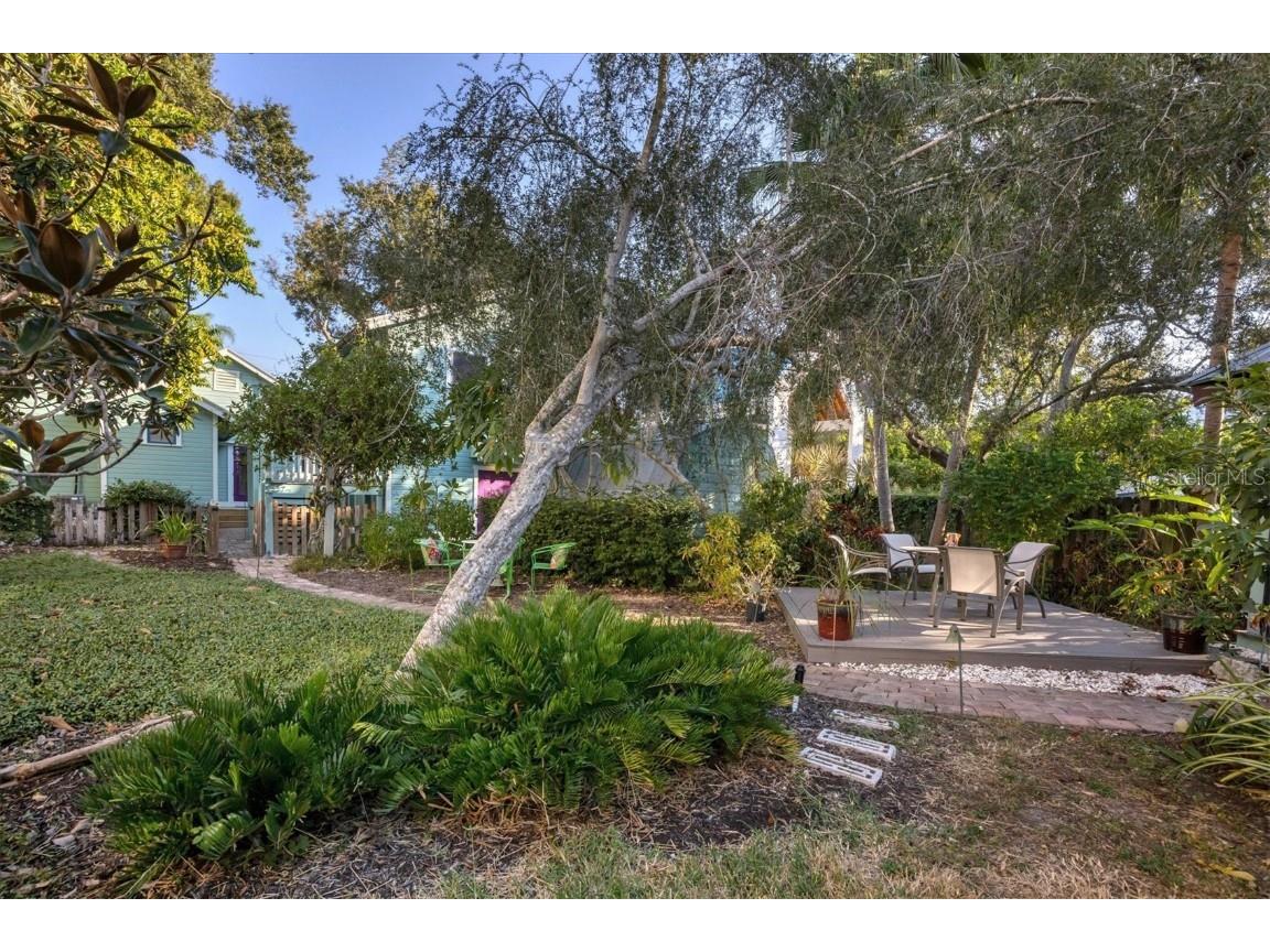 1716 Oak Street Sarasota FL 34236 A4588664 image35