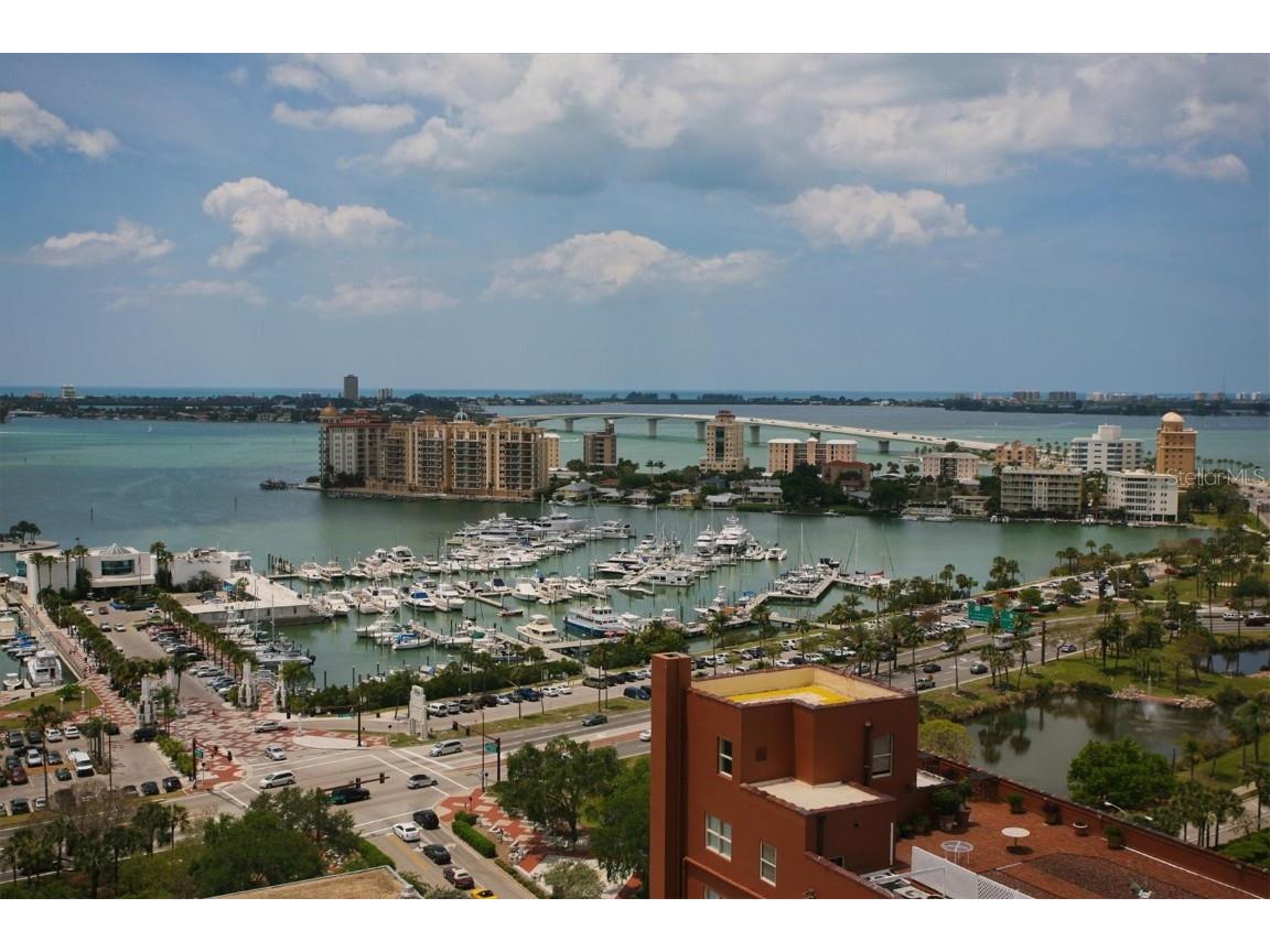 1716 Oak Street Sarasota FL 34236 A4588664 image41