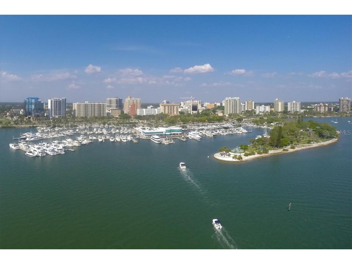 1716 Oak Street Sarasota FL 34236 A4588664 image49