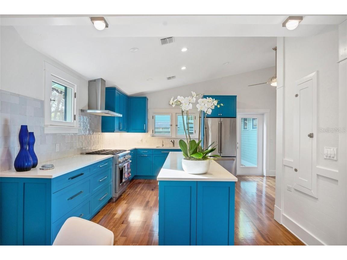 1716 Oak Street Sarasota FL 34236 A4588664 image7