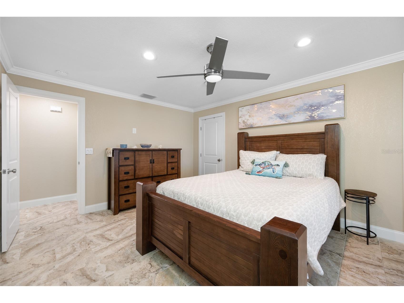 17161 2nd Street E Saint Petersburg FL 33708 TB8473321 image24