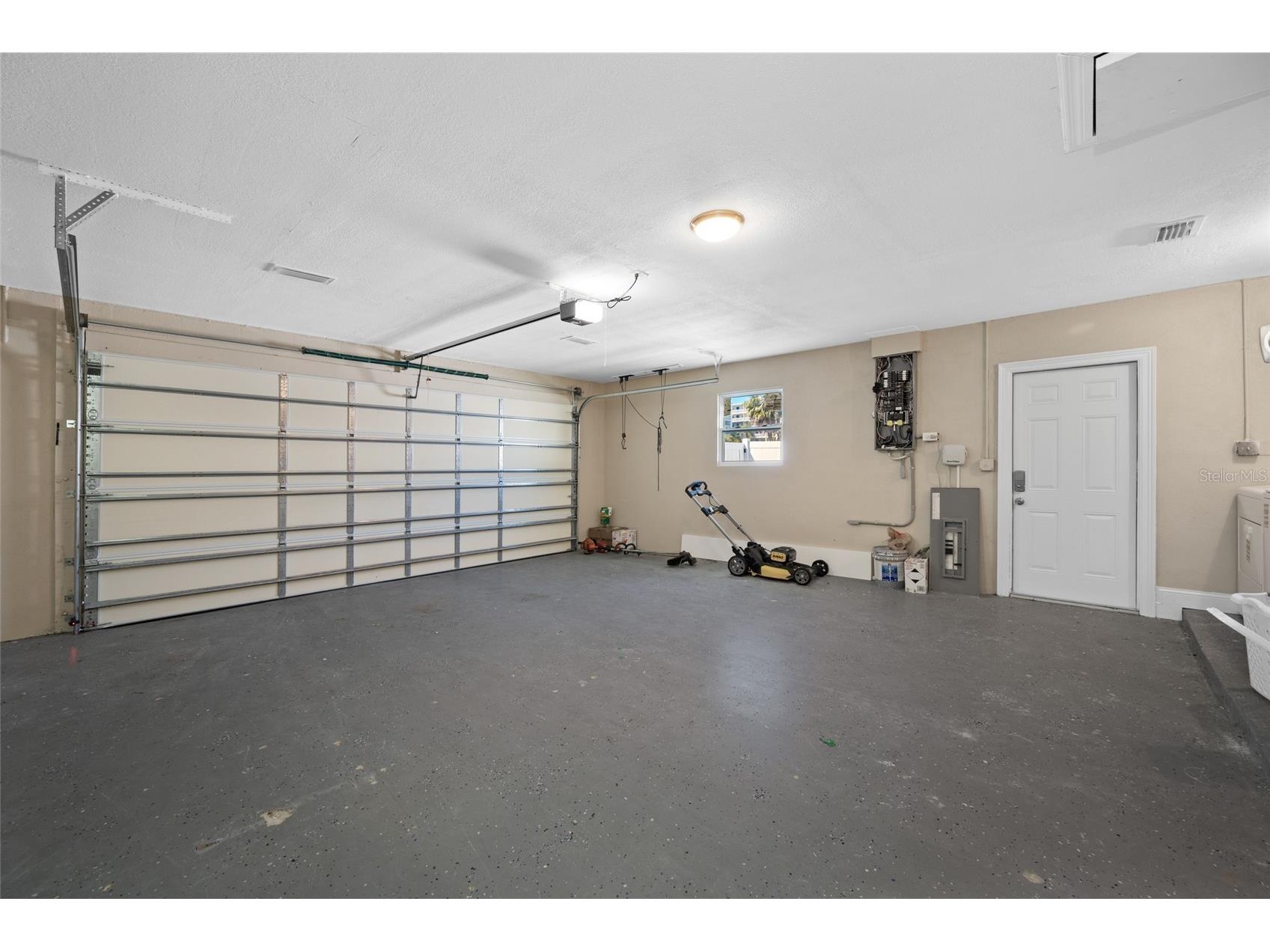 17161 2nd Street E Saint Petersburg FL 33708 TB8473321 image37