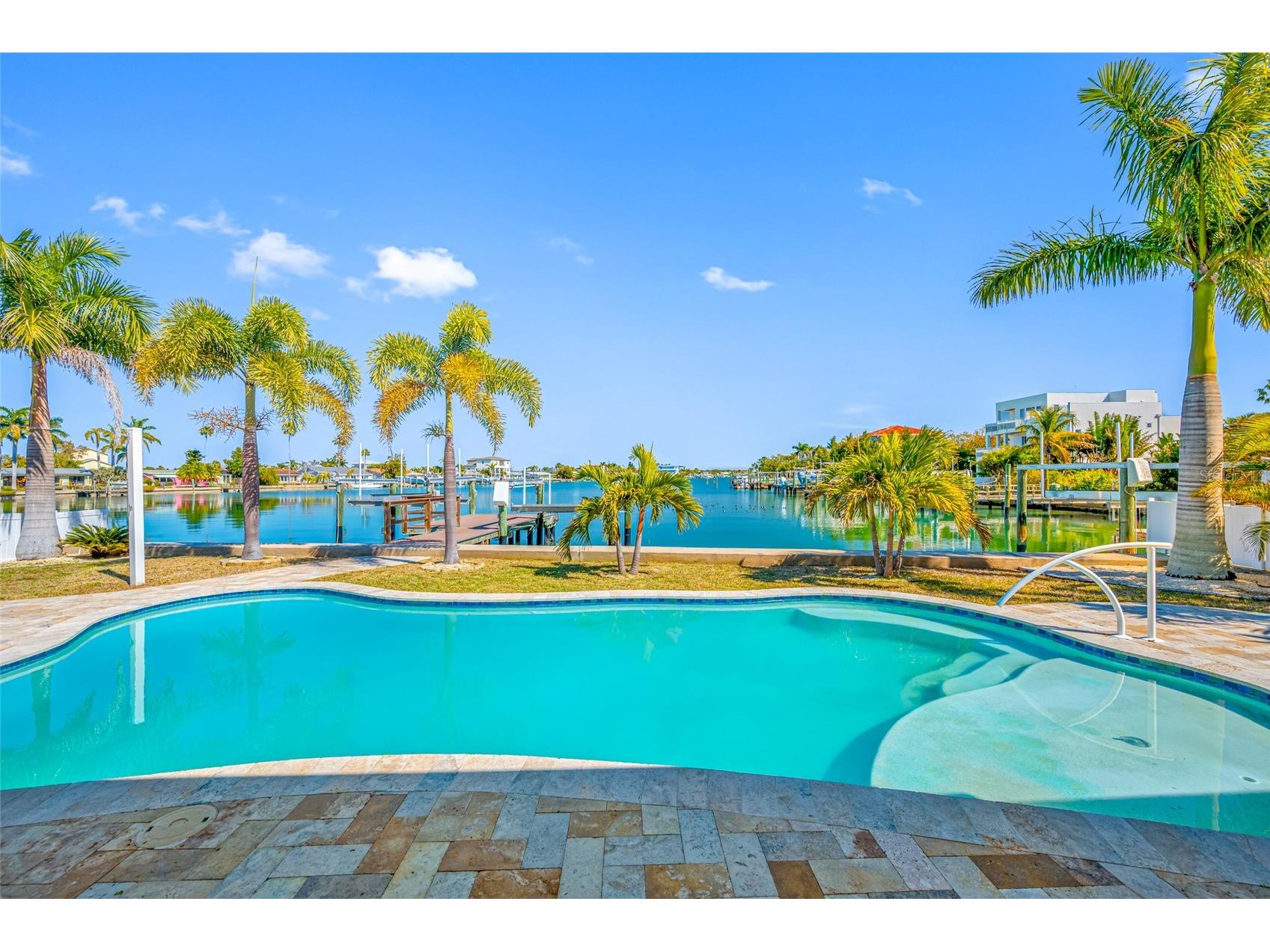 17161 2nd Street E Saint Petersburg FL 33708 TB8473321 image4