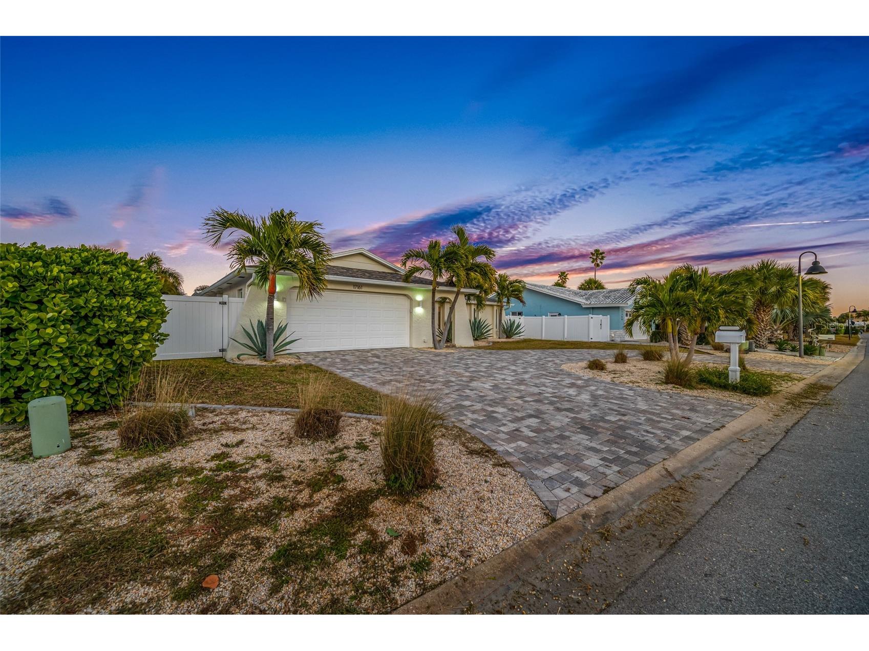 17161 2nd Street E Saint Petersburg FL 33708 TB8473321 image45
