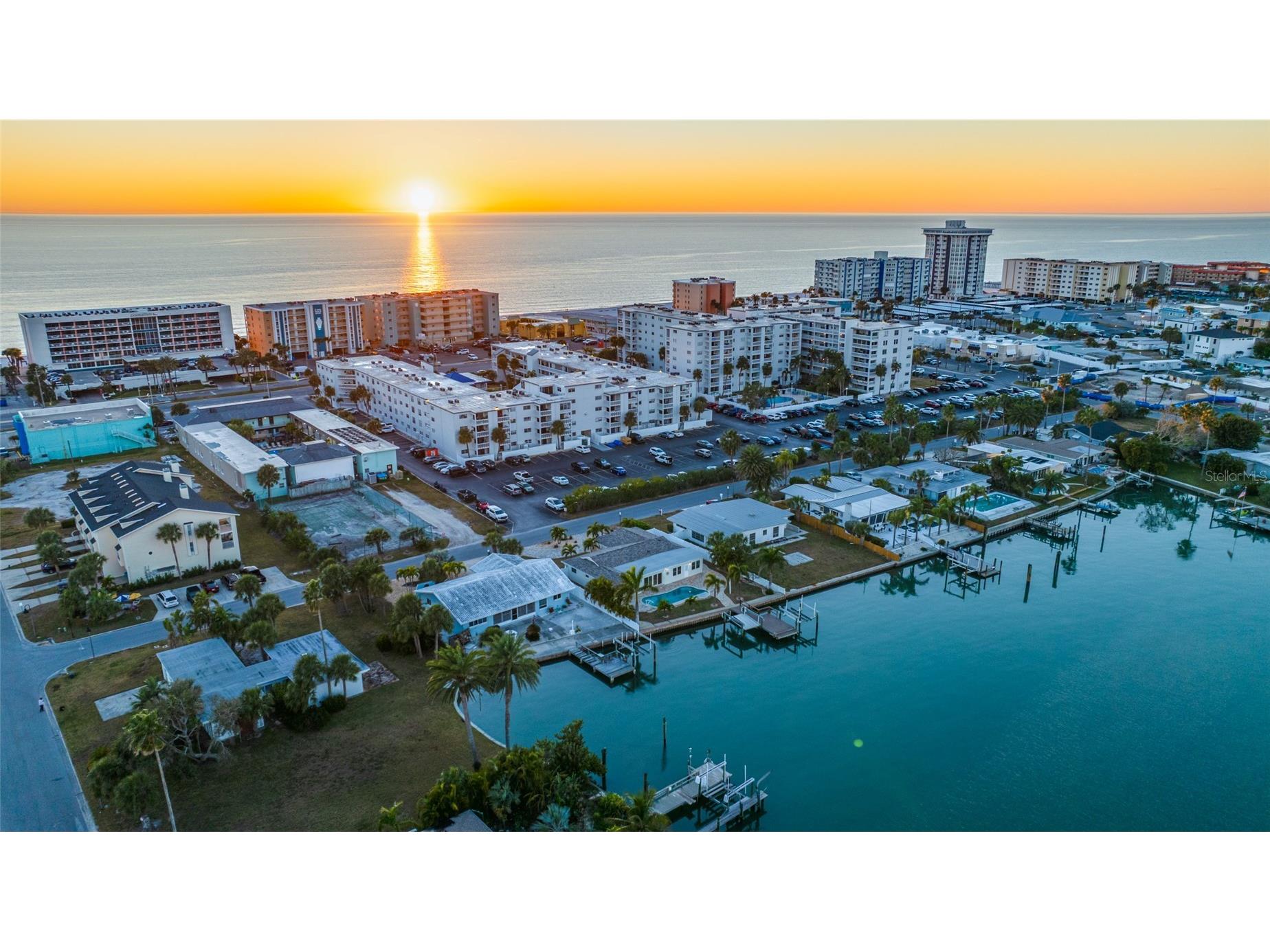 17161 2nd Street E Saint Petersburg FL 33708 TB8473321 image5