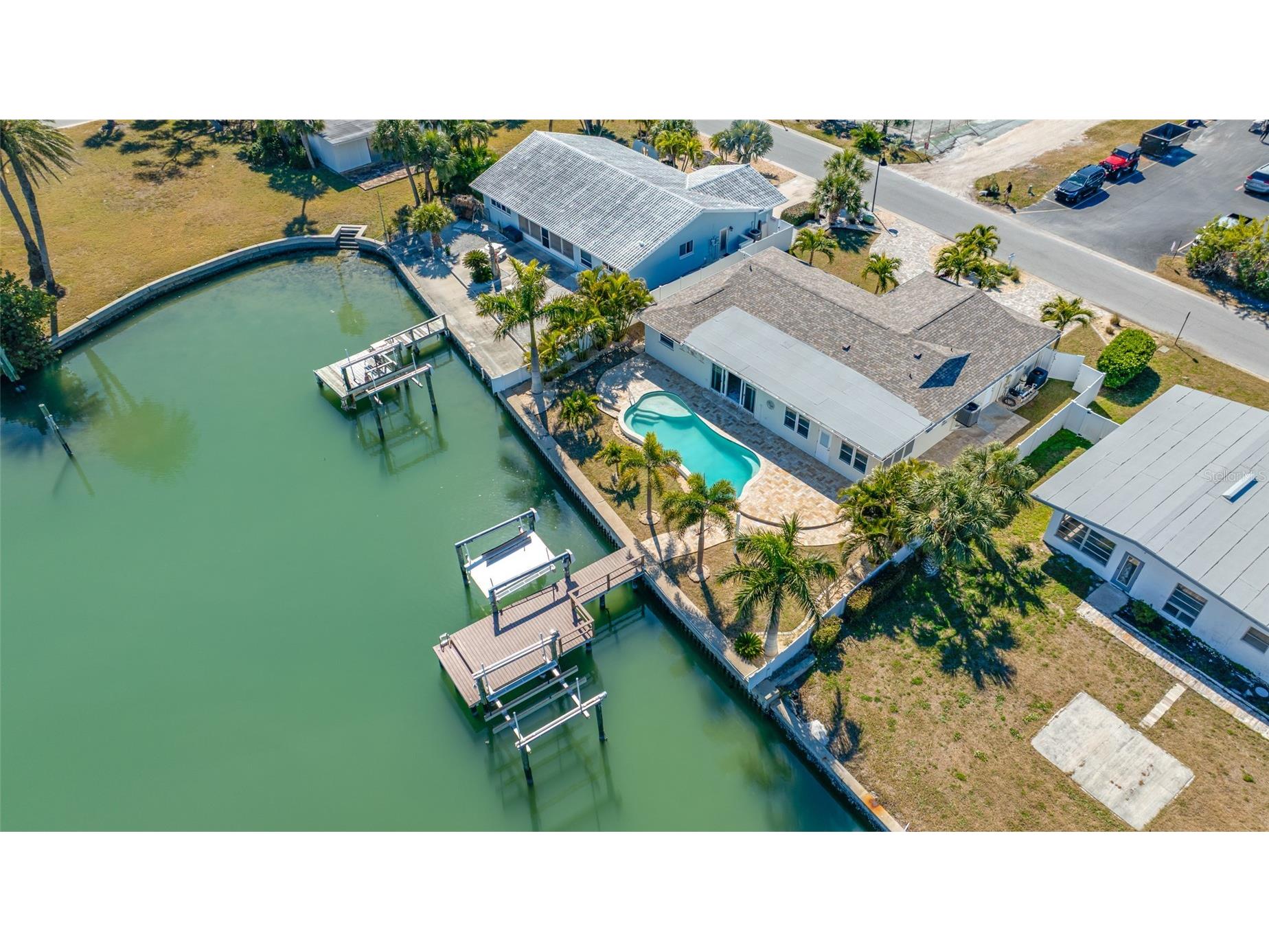 17161 2nd Street E Saint Petersburg FL 33708 TB8473321 image50