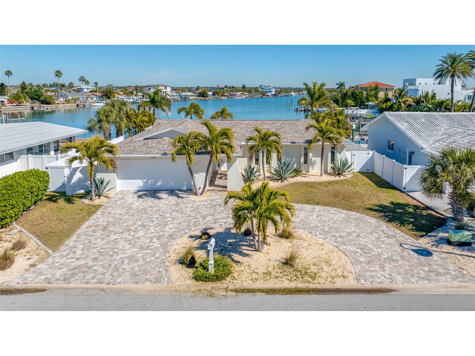 17161 2nd Street E Saint Petersburg FL 33708 TB8473321 image51