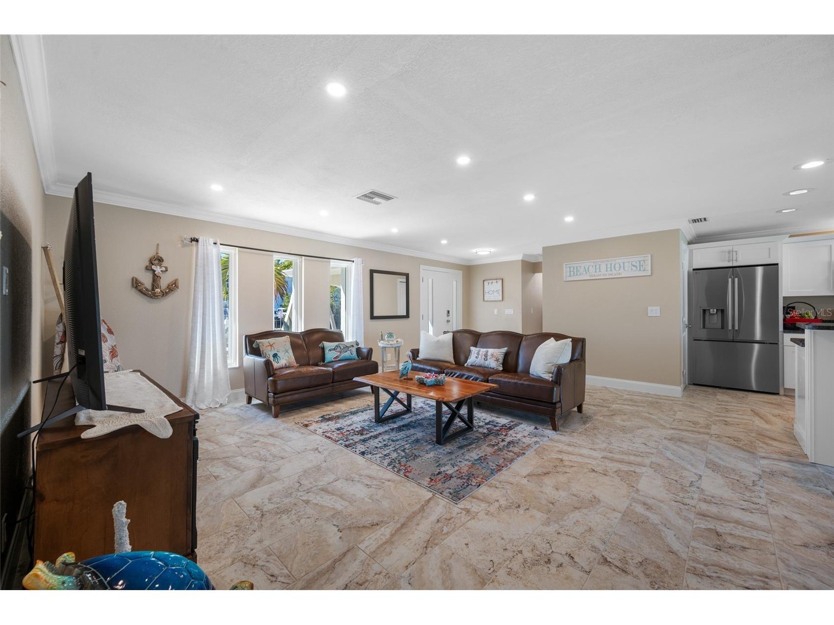 17161 2nd Street E Saint Petersburg FL 33708 TB8473321 image7