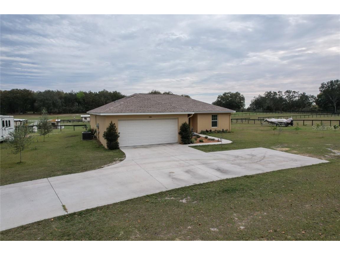 17161 SE 150th Avenue Road Weirsdale FL 32195 OM673080 image1