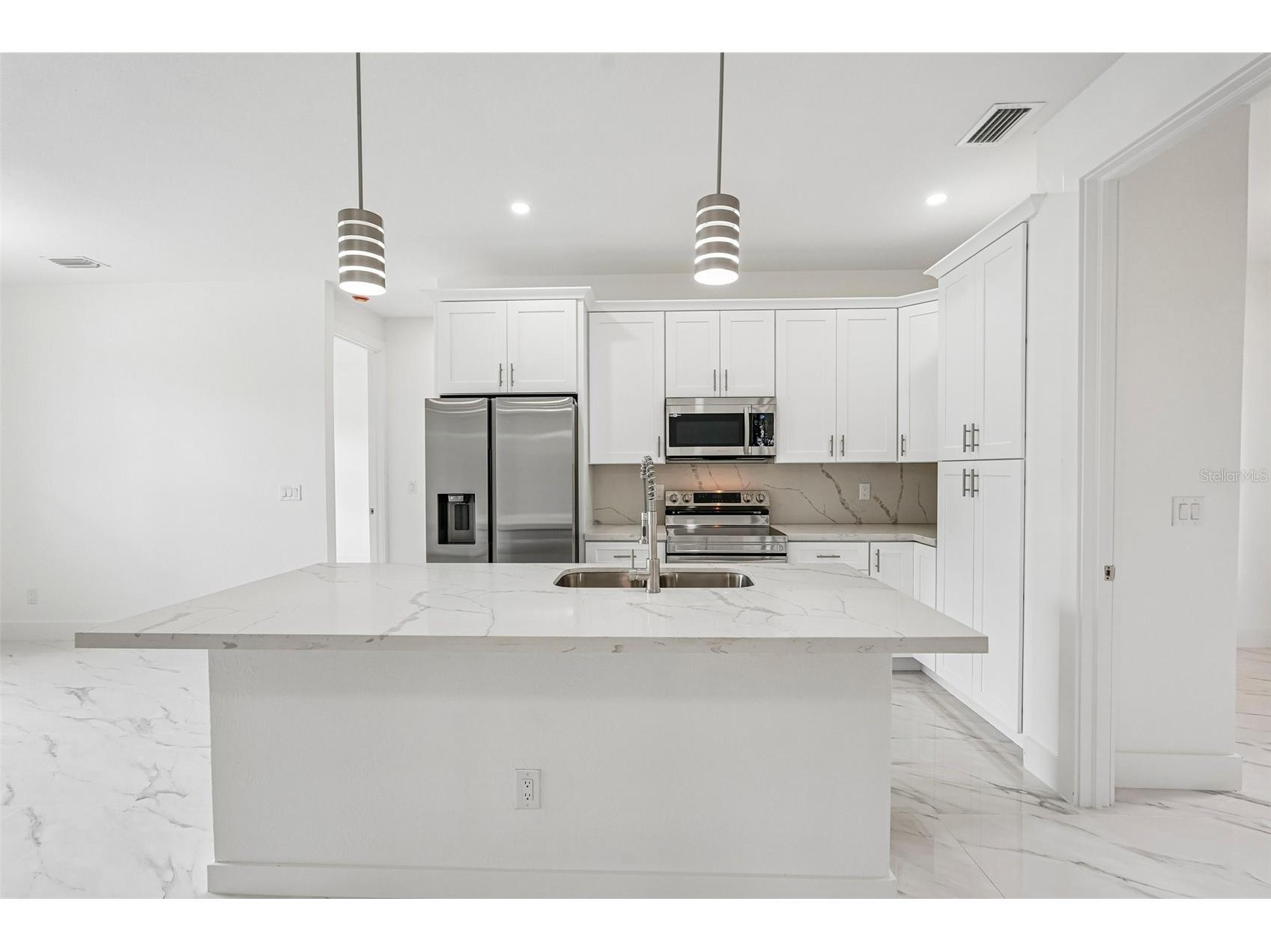 17165 Fallkirk Avenue Port Charlotte FL 33954 C7525852 image2