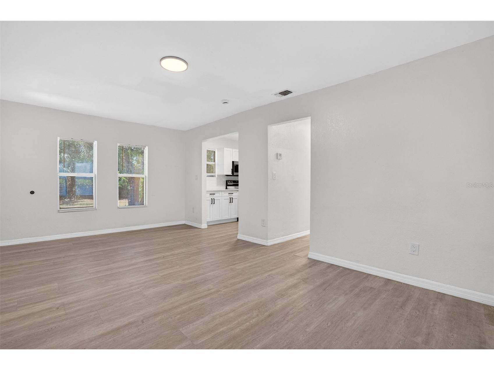 1717 18th Street S Saint Petersburg FL 33712 TB8514453 image14