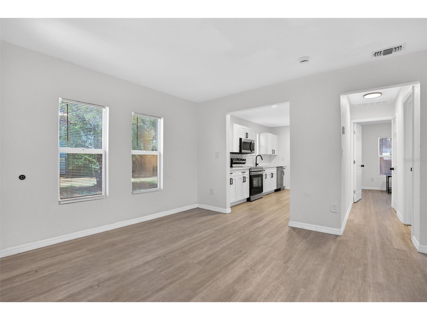 1717 18th Street S Saint Petersburg FL 33712 TB8514453 image15