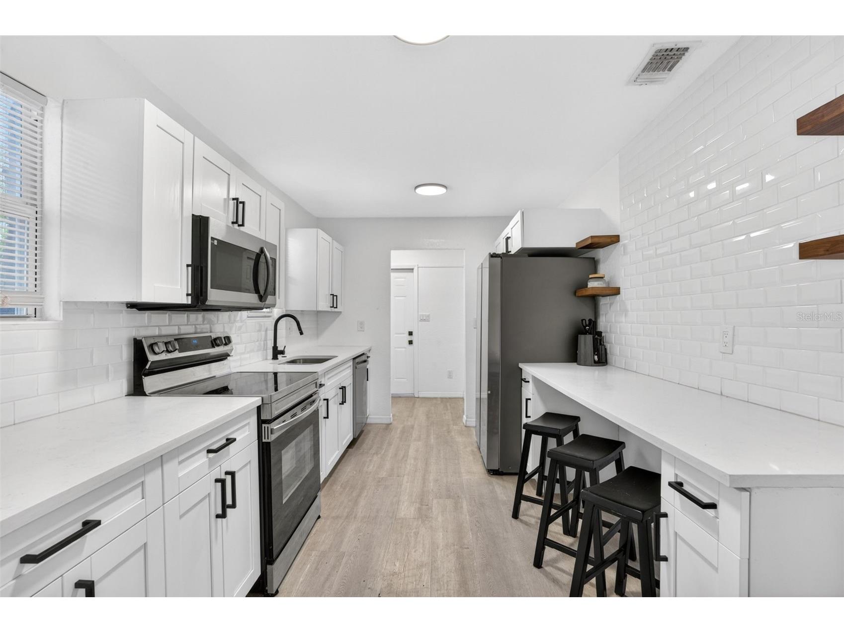 1717 18th Street S Saint Petersburg FL 33712 TB8514453 image18