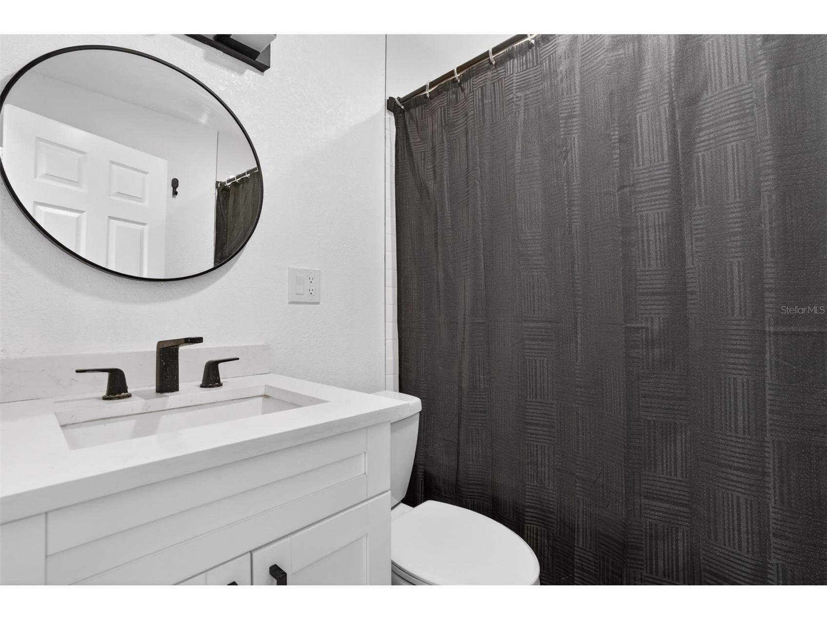 1717 18th Street S Saint Petersburg FL 33712 TB8514453 image25