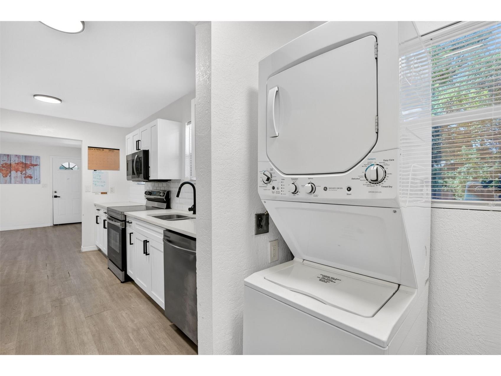 1717 18th Street S Saint Petersburg FL 33712 TB8514453 image27