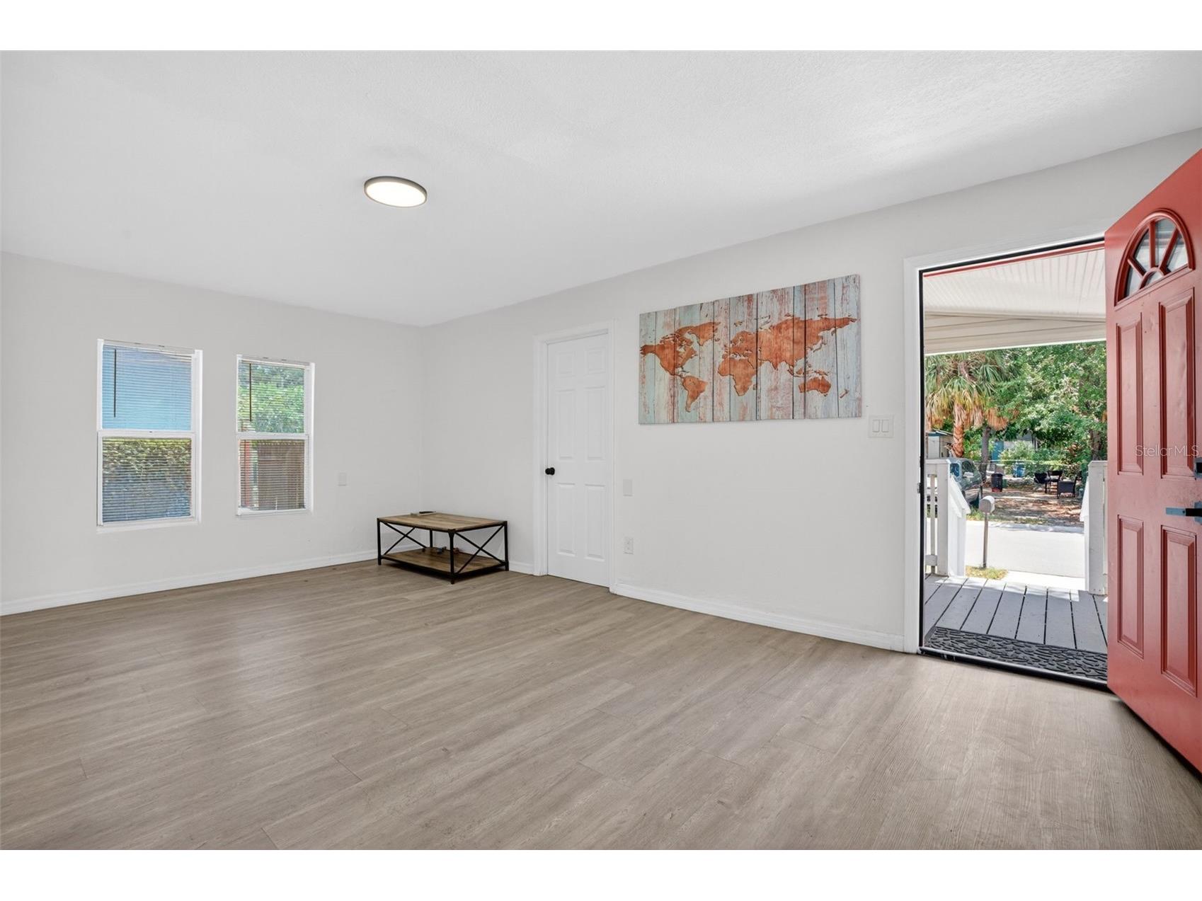 1717 18th Street S Saint Petersburg FL 33712 TB8514453 image6
