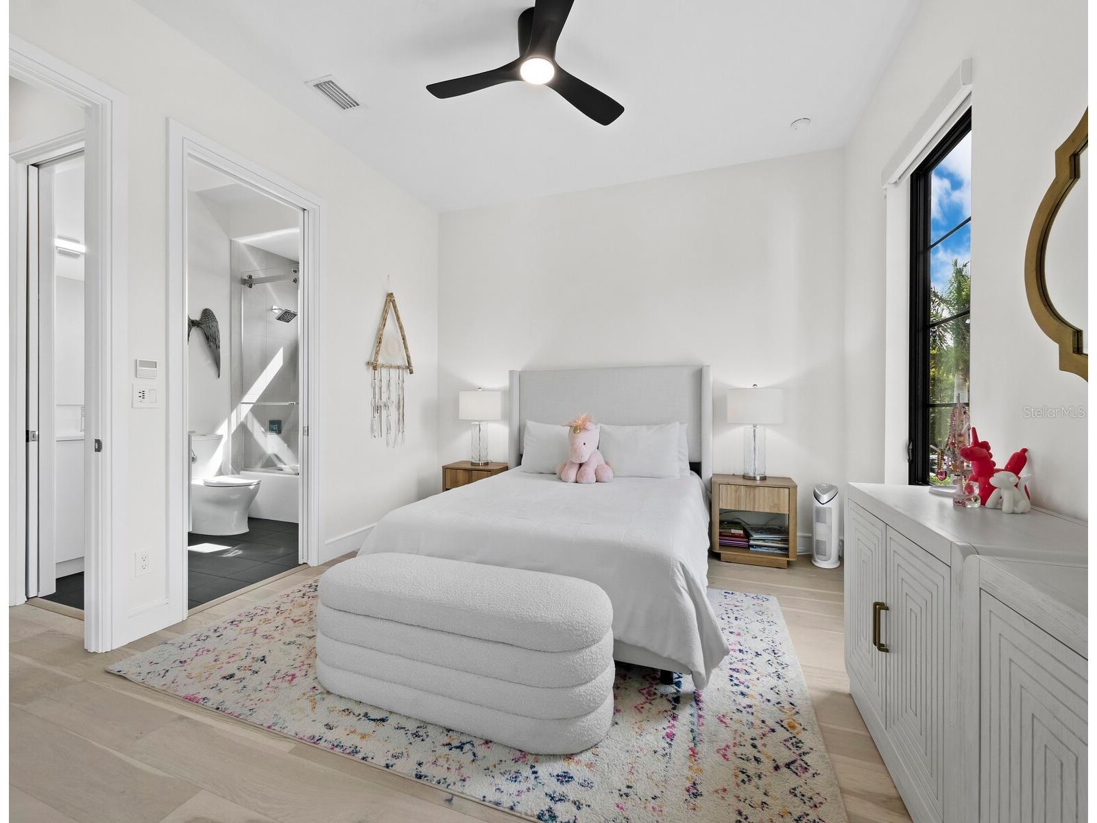 1717 Alta Vista Street Sarasota FL 34236 A4689355 image32