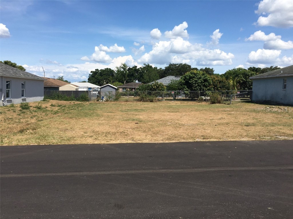 1717 Blossom Circle W Lakeland FL 33805 T3524098 image1