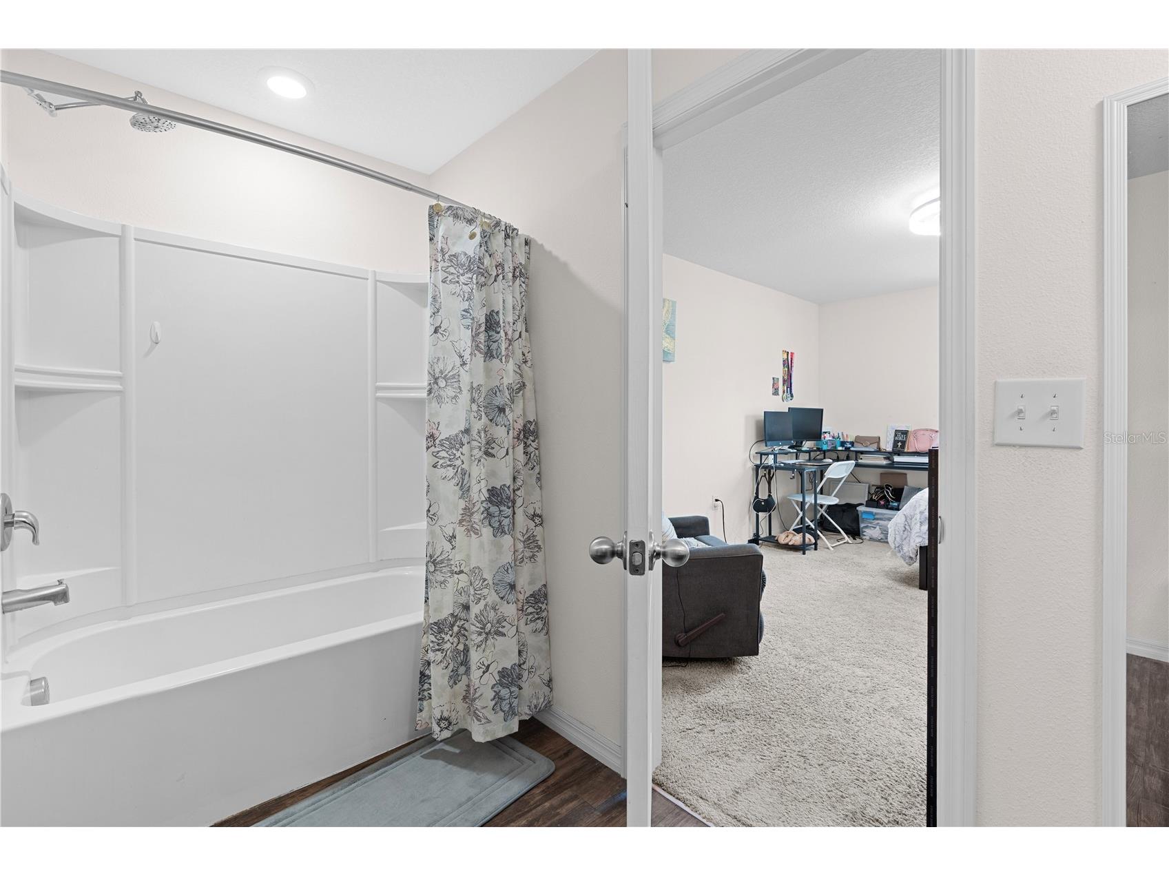 1717 Chatham Green Circle Ruskin FL 33570 TB8514041 image27