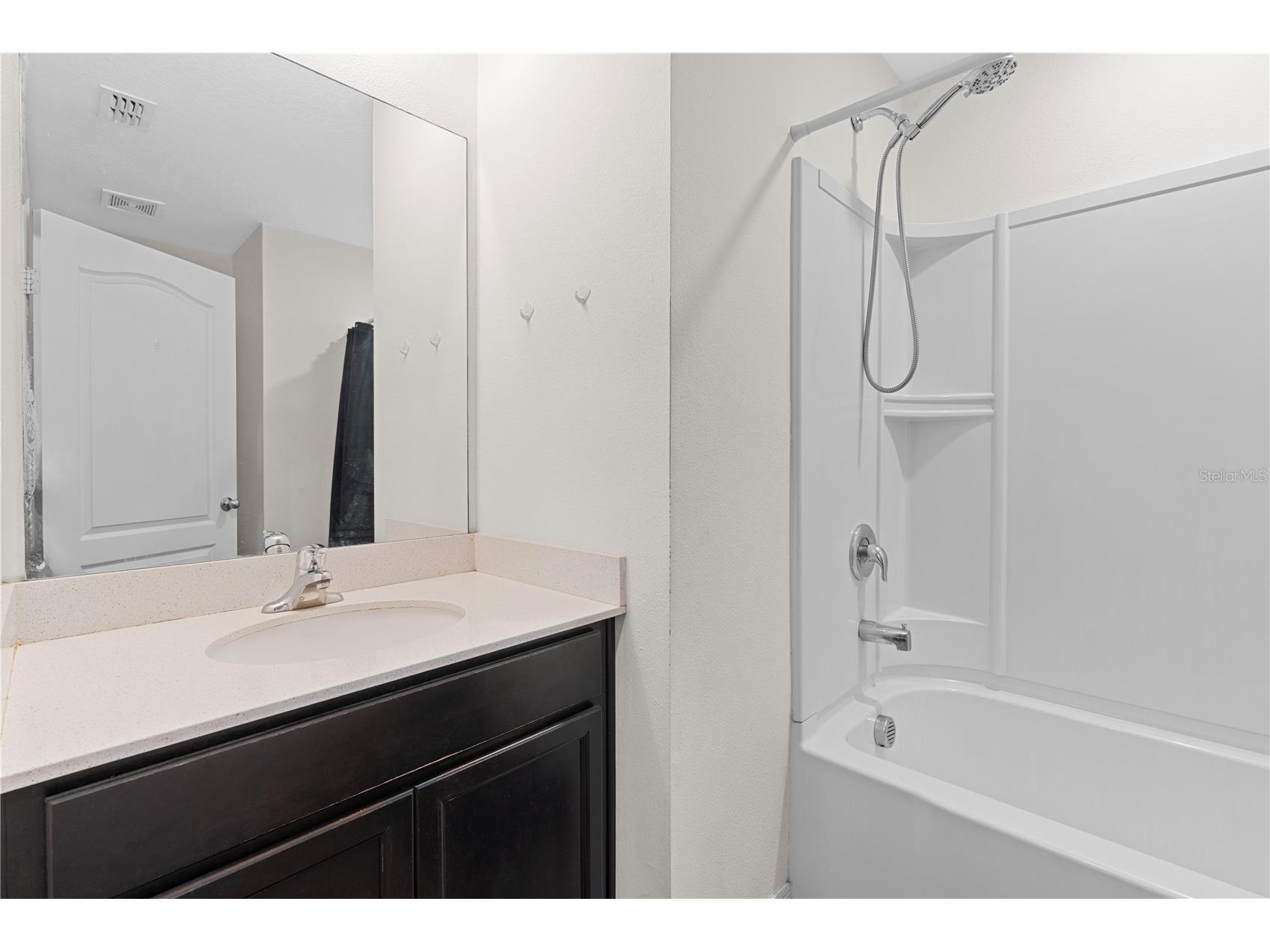 1717 Chatham Green Circle Ruskin FL 33570 TB8514041 image30