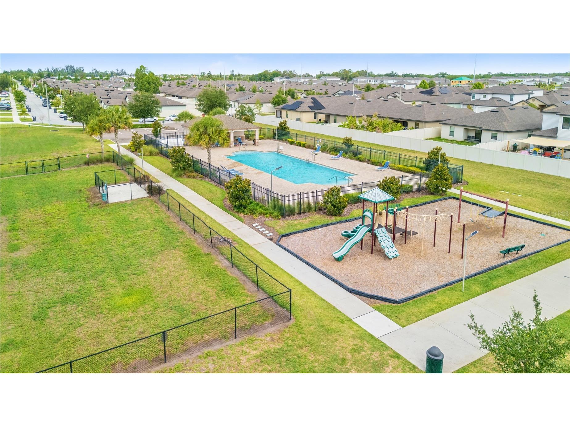 1717 Chatham Green Circle Ruskin FL 33570 TB8514041 image40