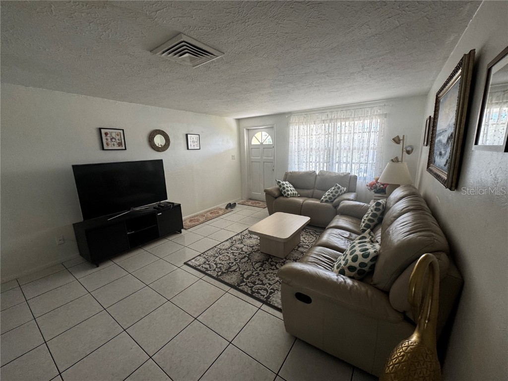 1717 Colleen Street Sarasota FL 34231 TB8434052 image2