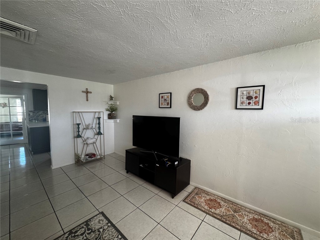 1717 Colleen Street Sarasota FL 34231 TB8434052 image3