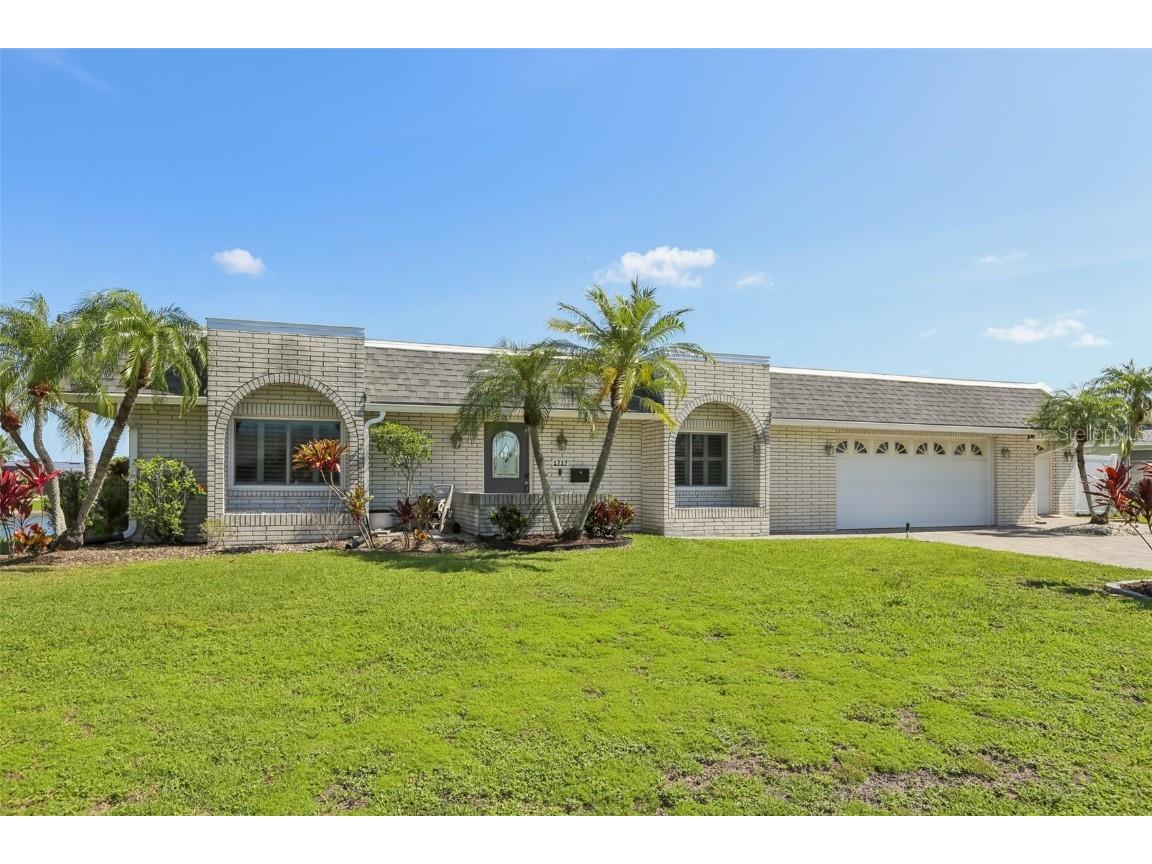 1717 Danbury Drive Sun City Center FL 33573 - Middle lake TB8399877 image1