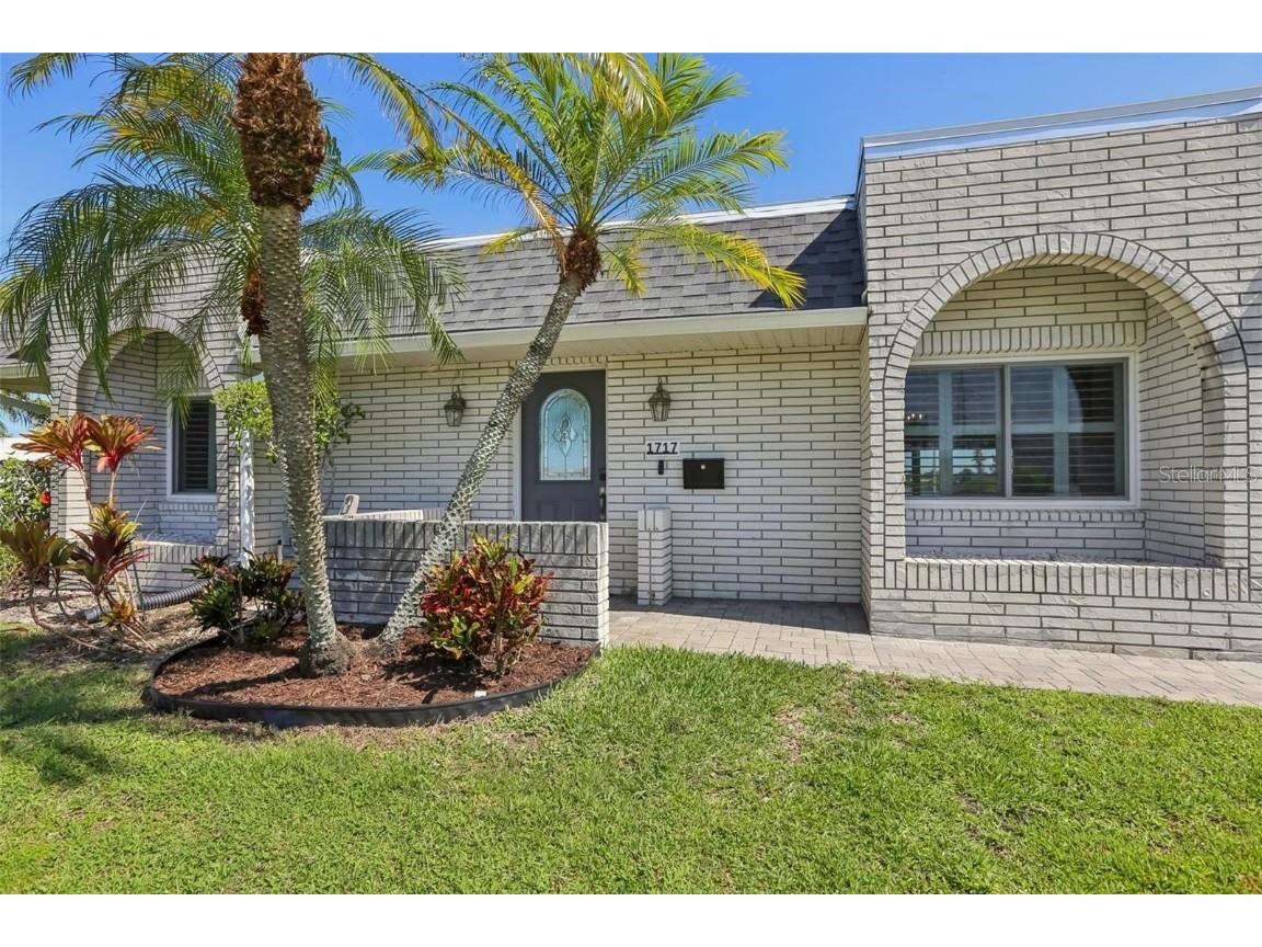 1717 Danbury Drive Sun City Center FL 33573 - Middle lake TB8416302 image4