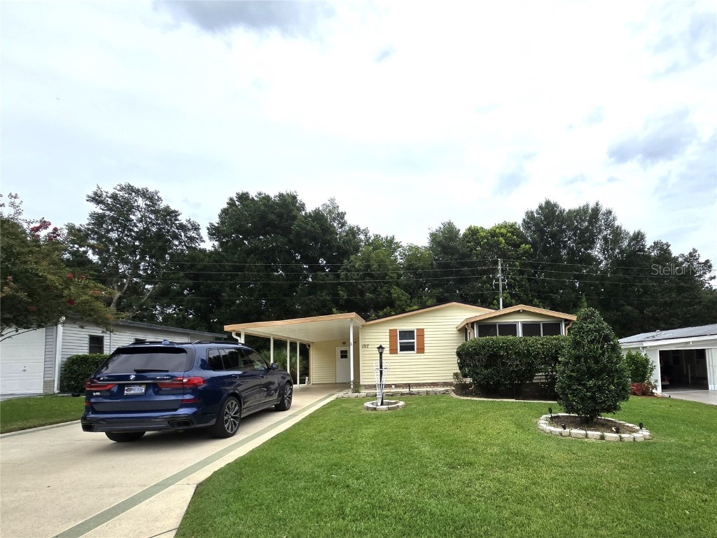 1717 E Schwartz Boulevard The Villages FL 32159 OM680576 image1