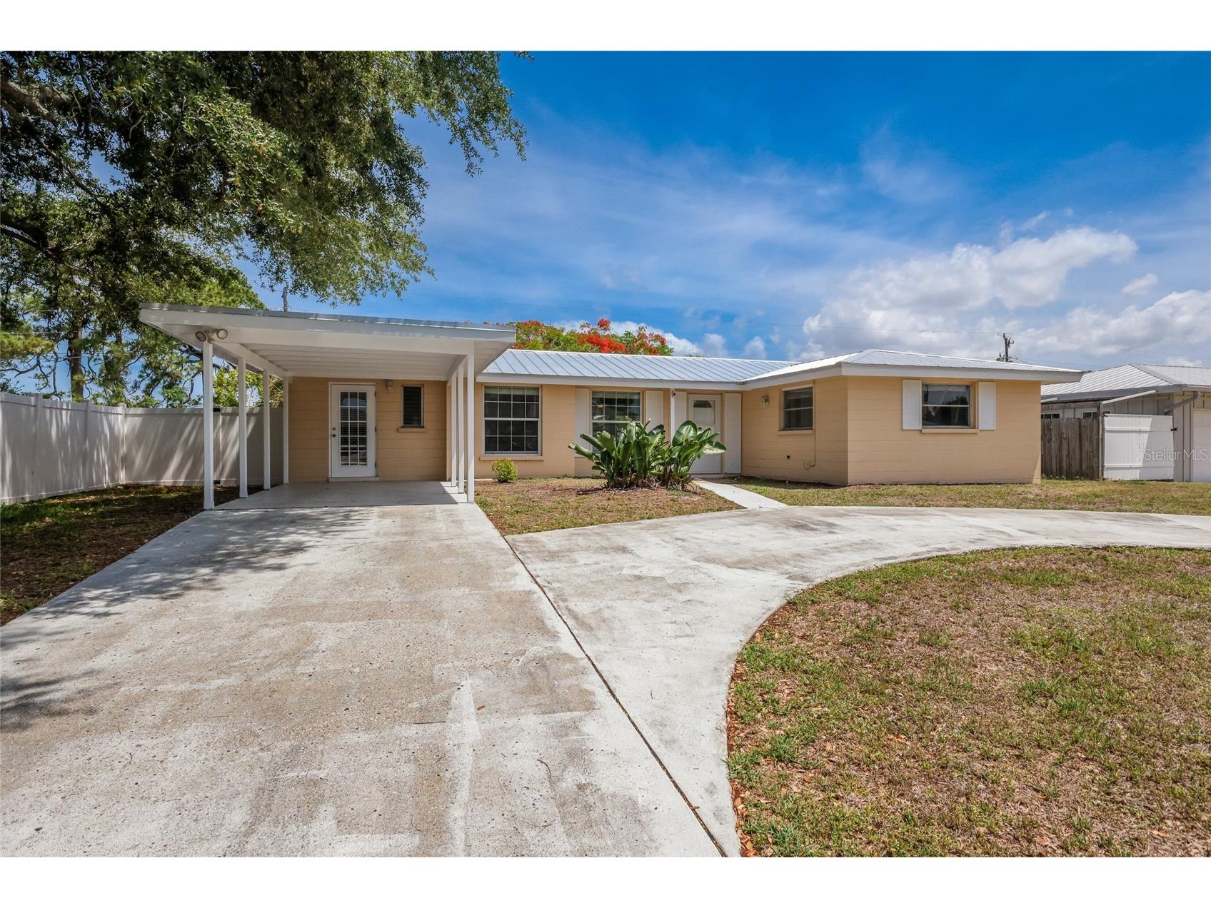 1717 Joyce Street Sarasota FL 34231 A4691080 image1