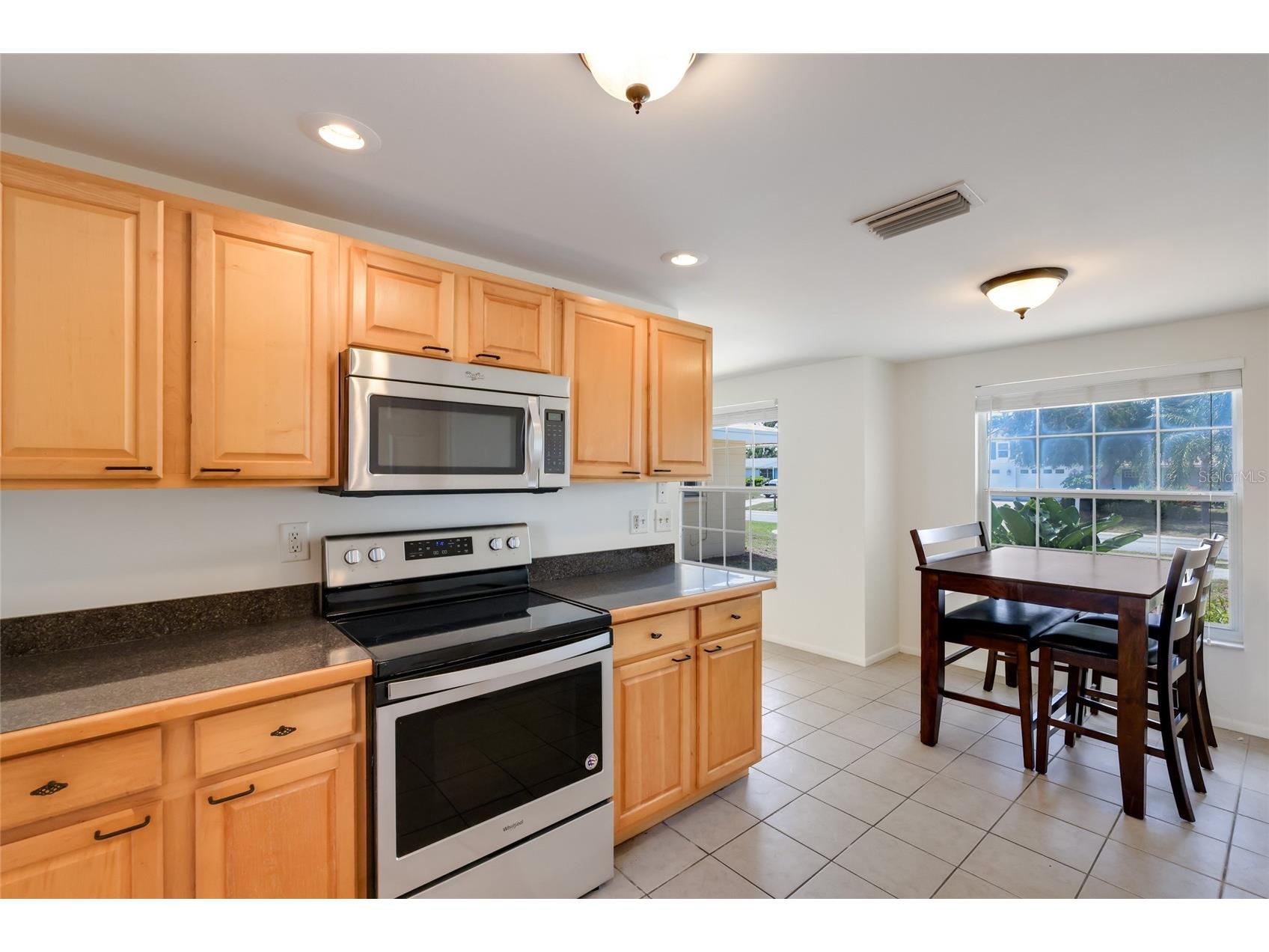 1717 Joyce Street Sarasota FL 34231 A4691080 image10