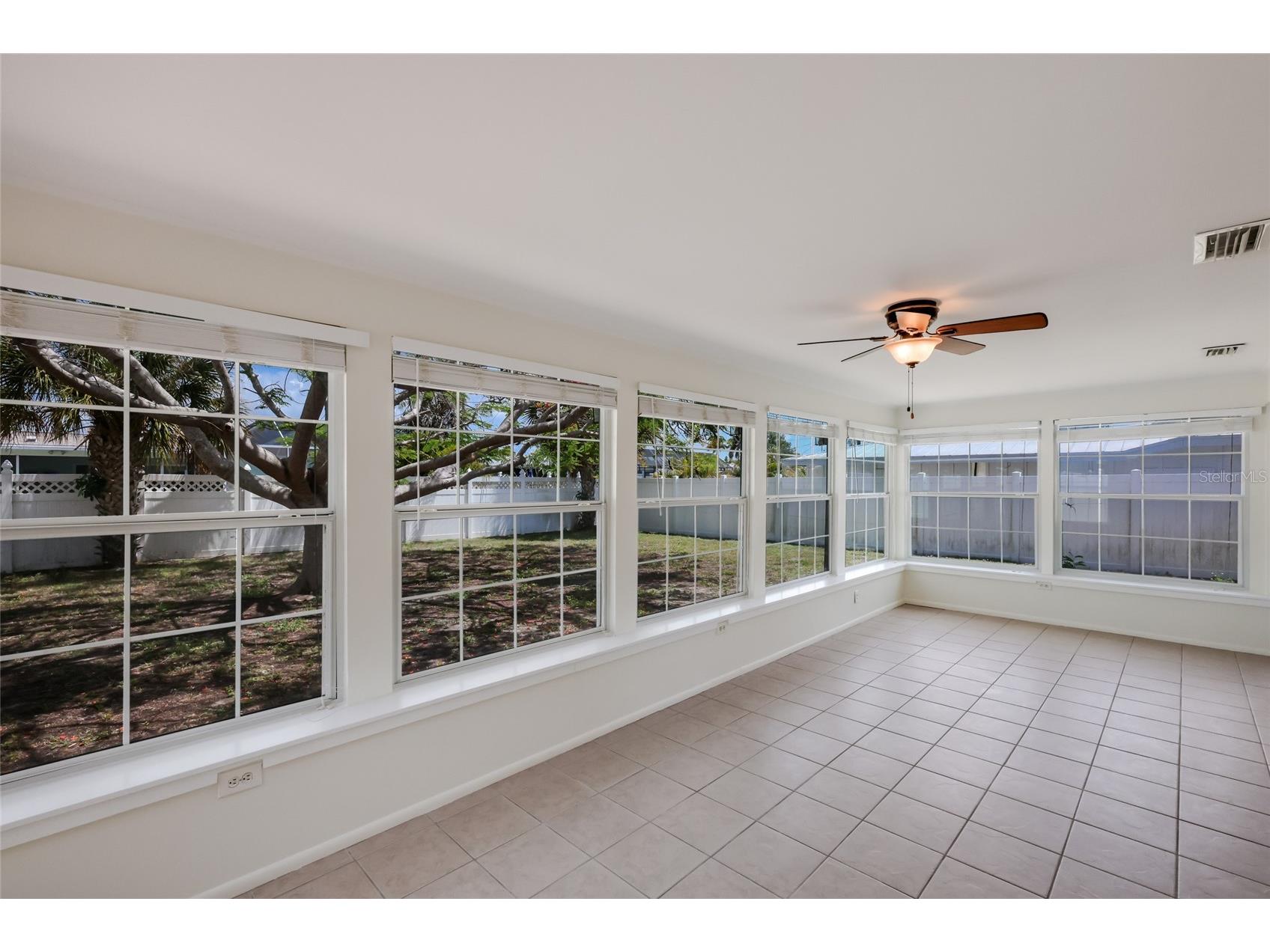 1717 Joyce Street Sarasota FL 34231 A4691080 image11