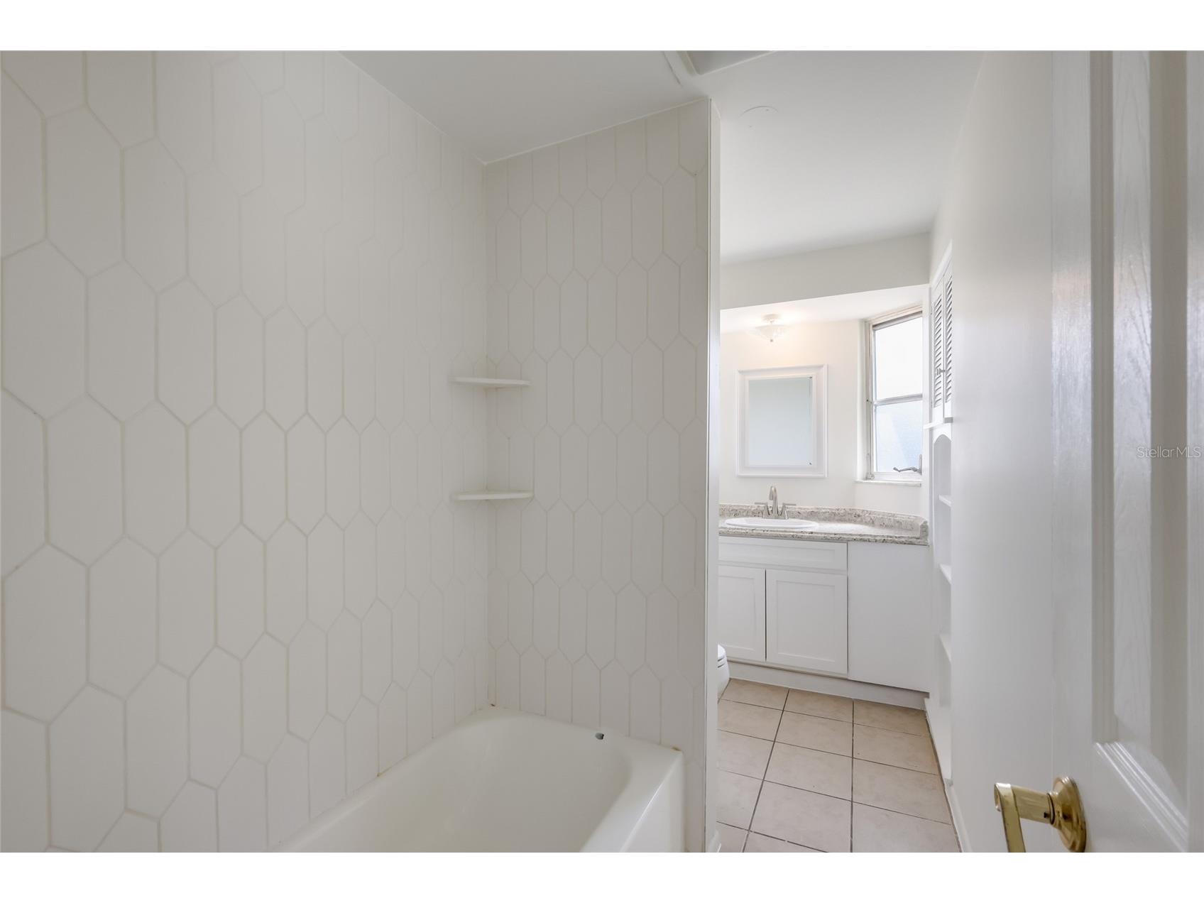 1717 Joyce Street Sarasota FL 34231 A4691080 image16