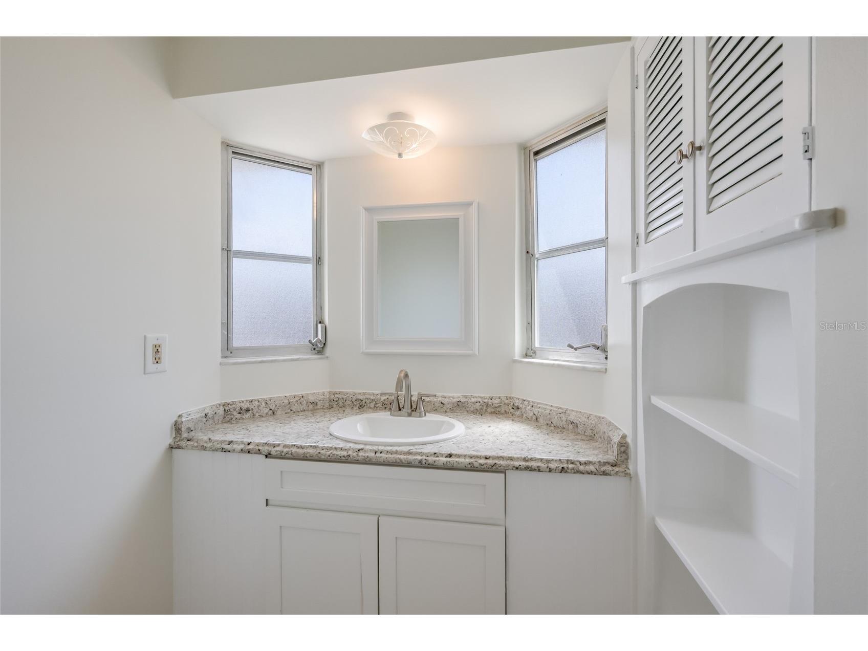 1717 Joyce Street Sarasota FL 34231 A4691080 image17