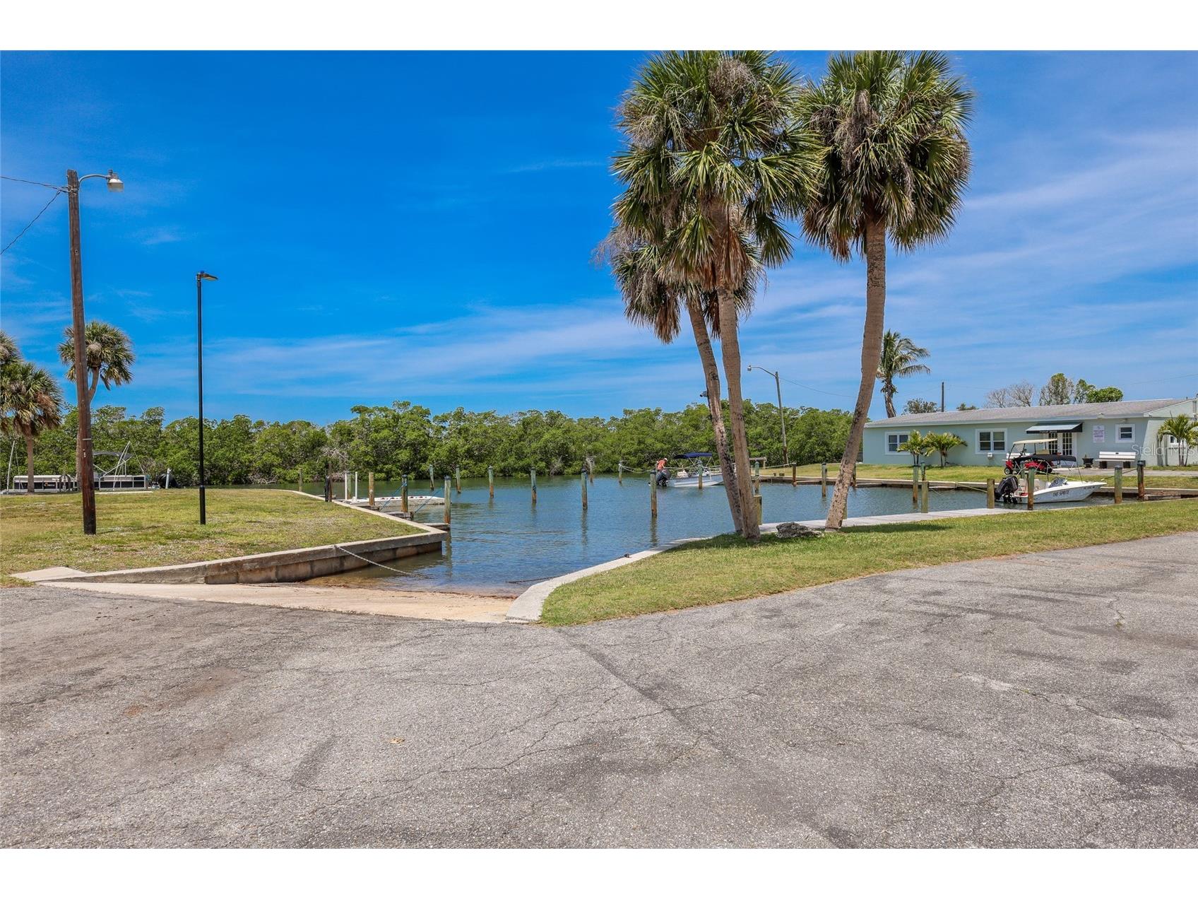 1717 Joyce Street Sarasota FL 34231 A4691080 image30