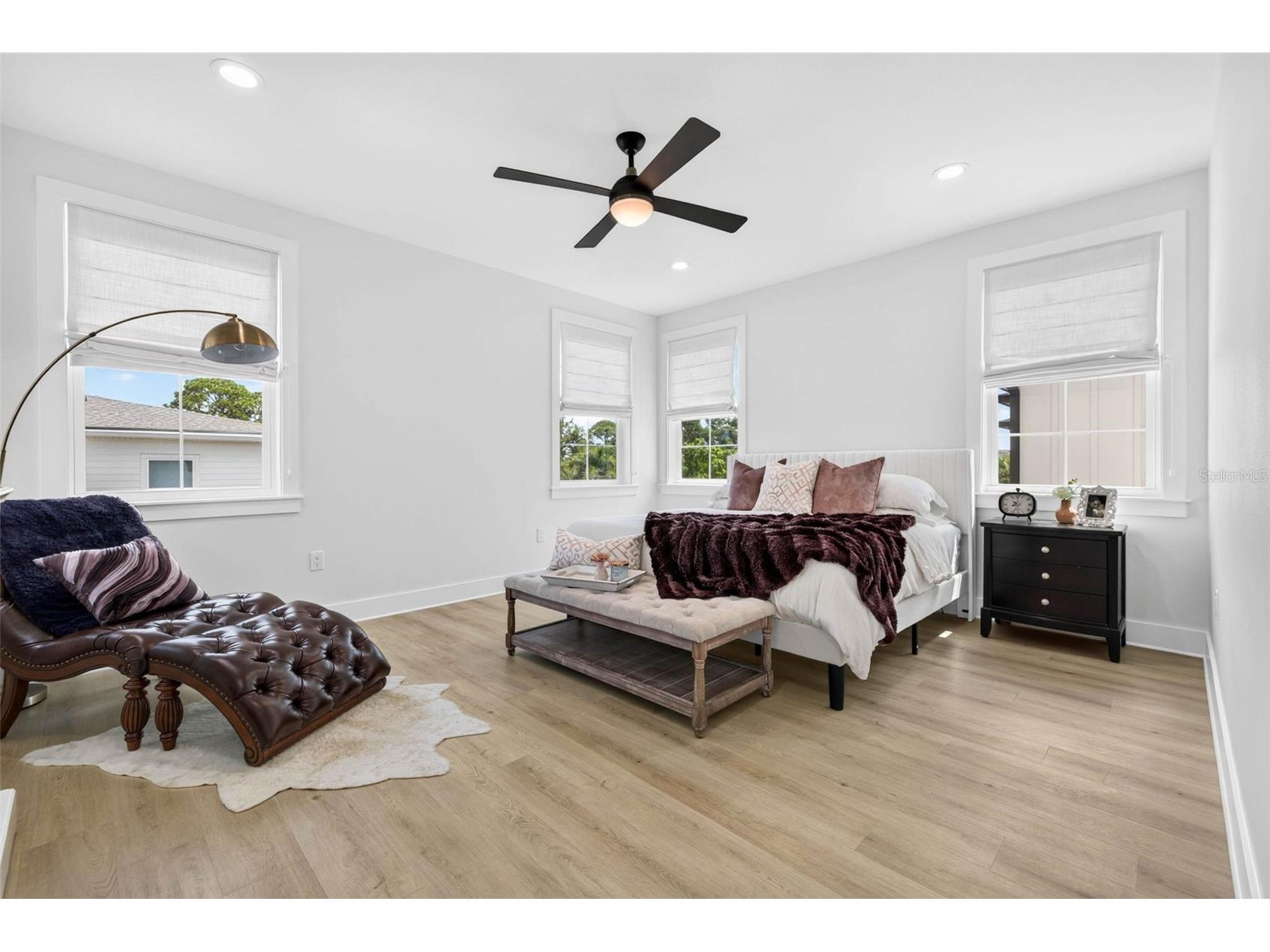 1717 Massachusetts Avenue NE Saint Petersburg FL 33703 TB8522496 image27