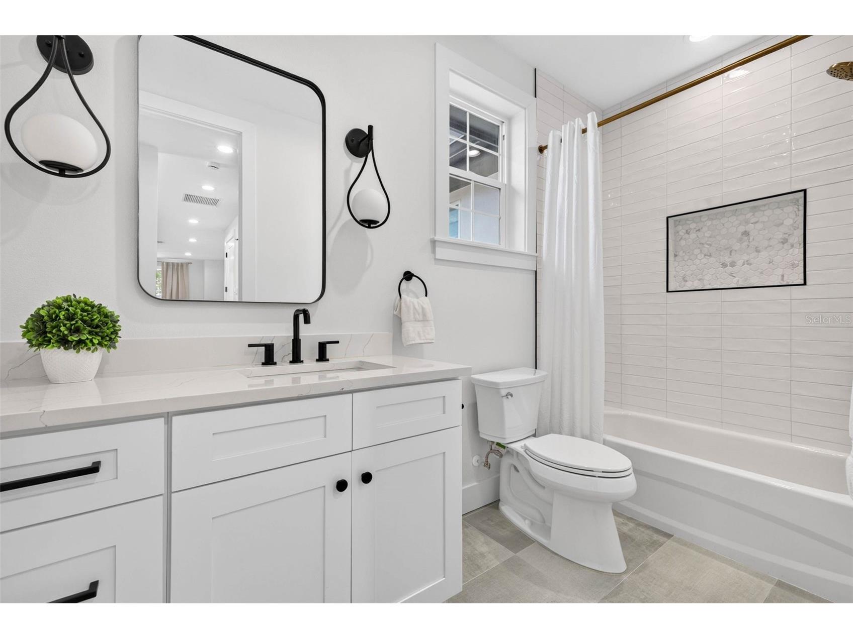 1717 Massachusetts Avenue NE Saint Petersburg FL 33703 TB8522496 image33