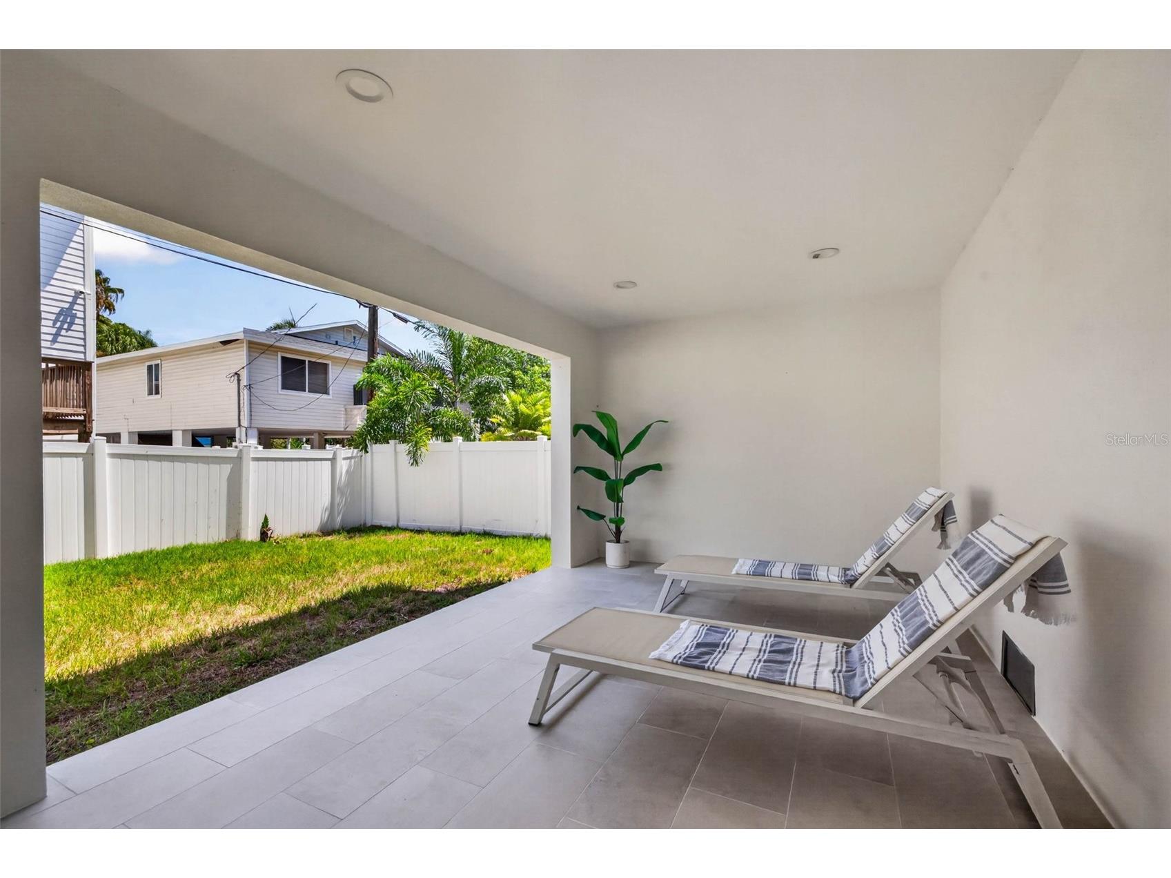 1717 Massachusetts Avenue NE Saint Petersburg FL 33703 TB8522496 image39
