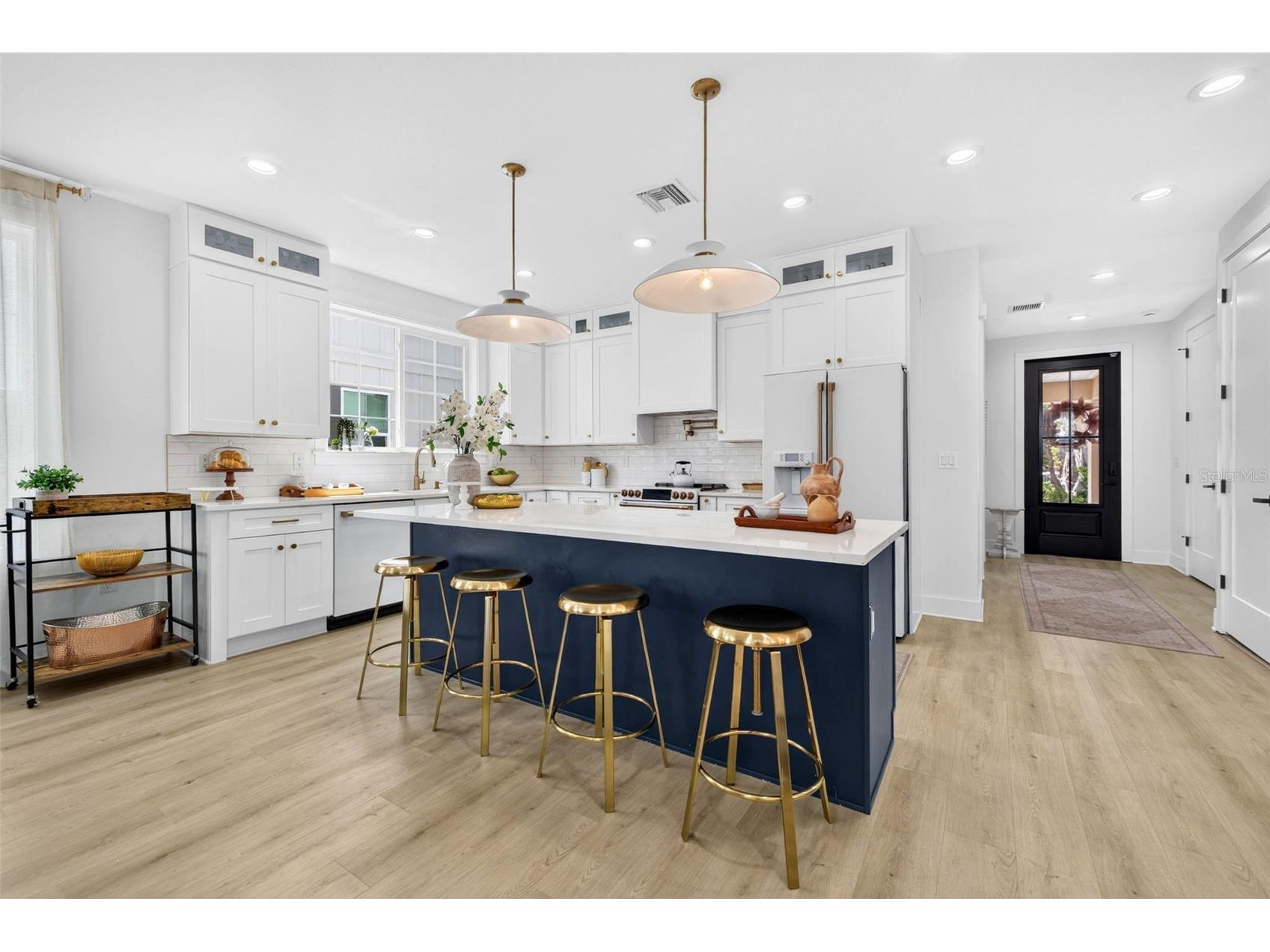 1717 Massachusetts Avenue NE Saint Petersburg FL 33703 TB8522496 image9