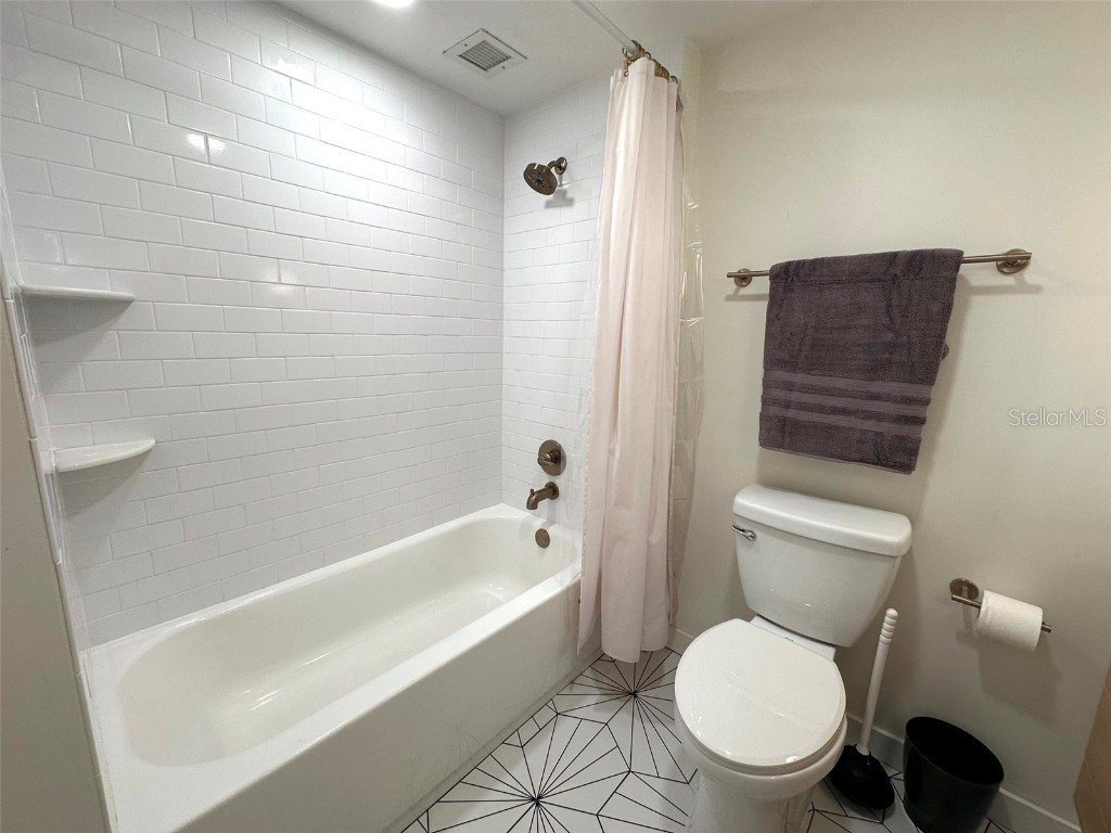 1717 NW 23rd Avenue #GA Gainesville FL 32605 TB8414183 image21