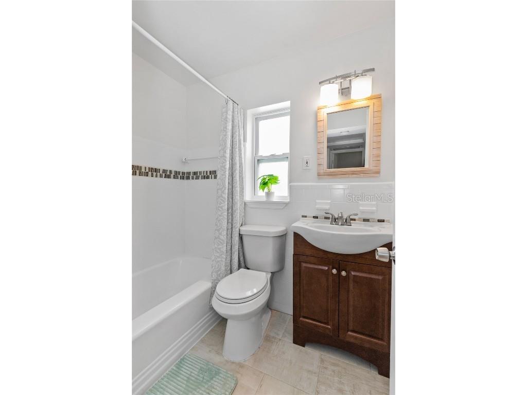 1717 Oxford Street N Saint Petersburg FL 33710 TB8408941 image14