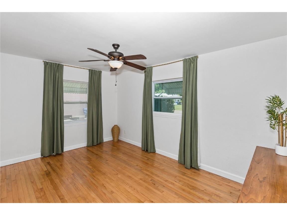 1717 Oxford Street N Saint Petersburg FL 33710 TB8408941 image16