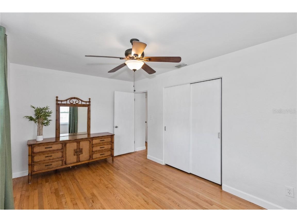 1717 Oxford Street N Saint Petersburg FL 33710 TB8408941 image17