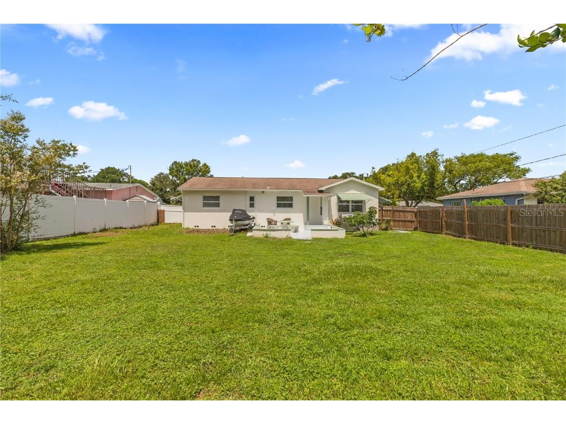 1717 Oxford Street N Saint Petersburg FL 33710 TB8408941 image23