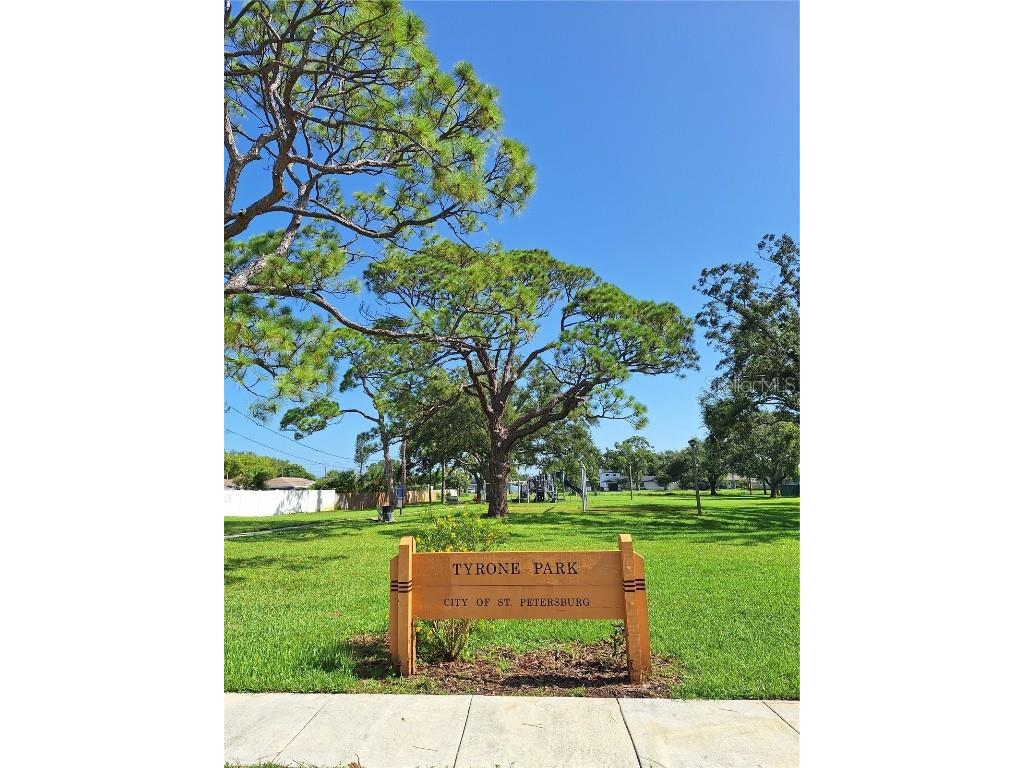 1717 Oxford Street N Saint Petersburg FL 33710 TB8408941 image28