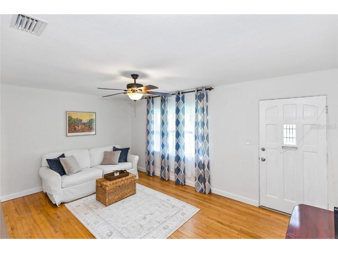 1717 Oxford Street N Saint Petersburg FL 33710 TB8408941 image7