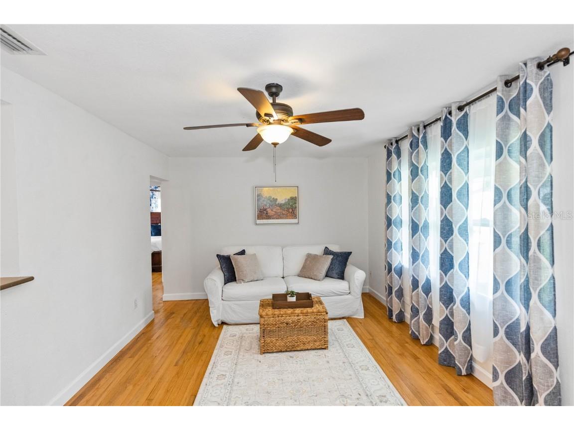 1717 Oxford Street N Saint Petersburg FL 33710 TB8408941 image8