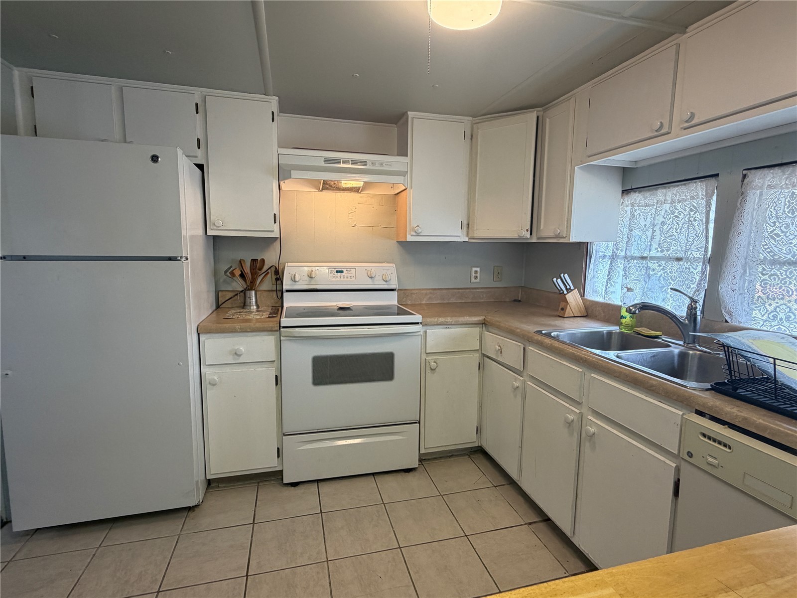 1717 Palm Springs Street Sarasota FL 34234 A4696977 image14